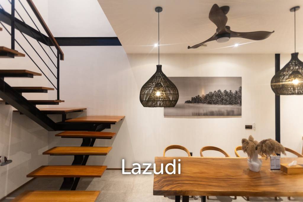 Stunning 5-Bedroom masterpiece 200m from the beach