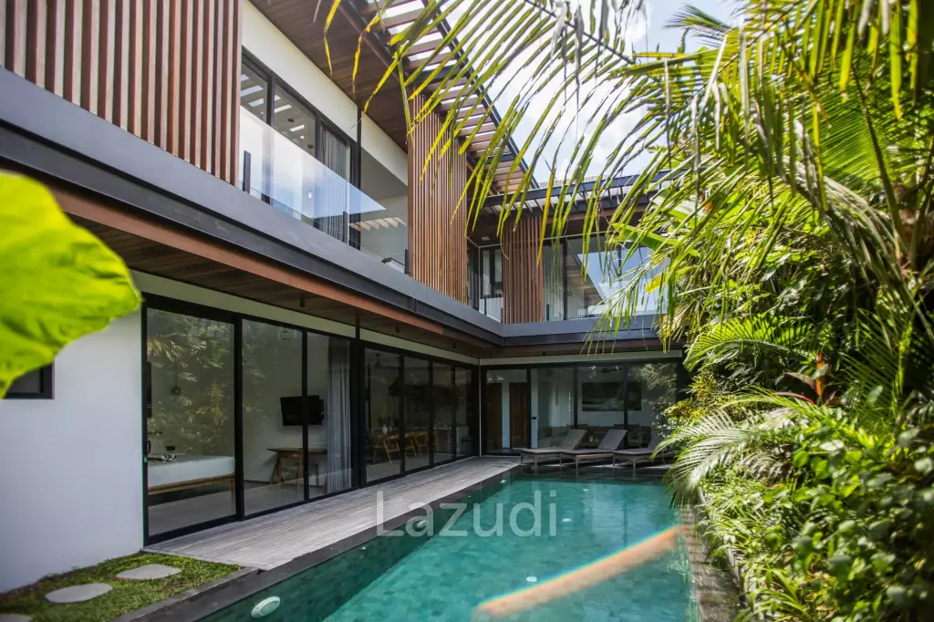Stunning 5-Bedroom masterpiece 200m from the beach