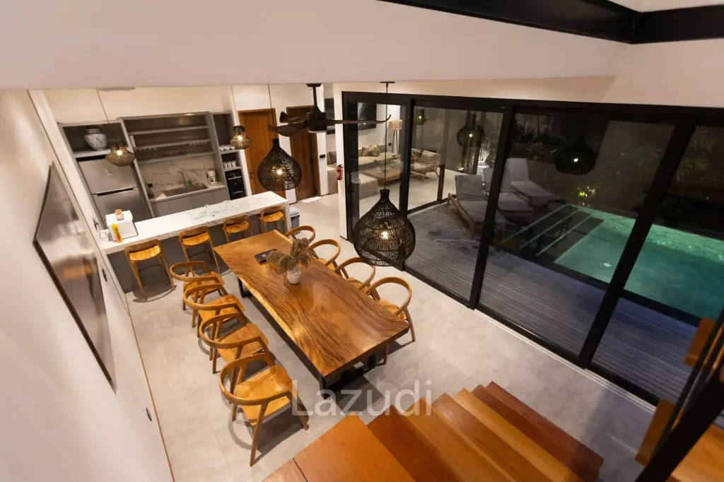 Stunning 5-Bedroom masterpiece 200m from the beach