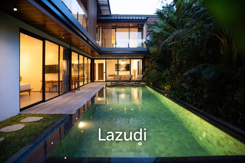 Stunning 5-Bedroom masterpiece 200m from the beach