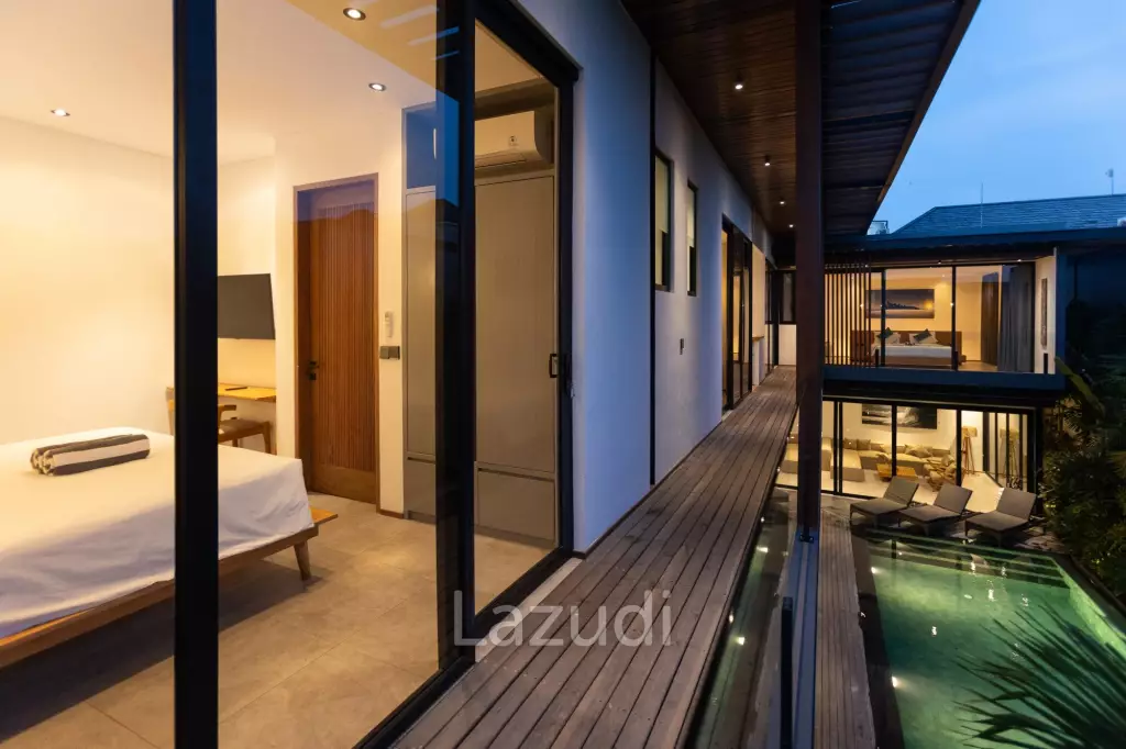 Stunning 5-Bedroom masterpiece 200m from the beach