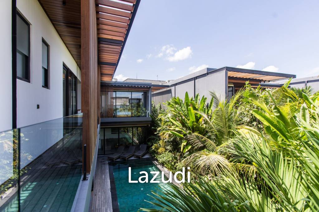 Stunning 5-Bedroom masterpiece 200m from the beach