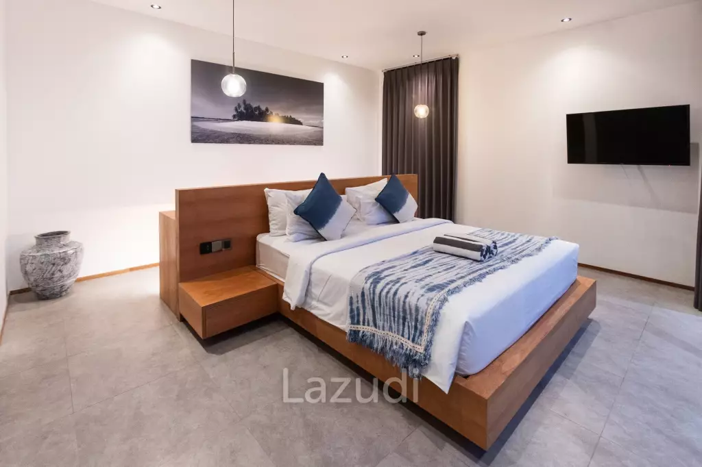 Stunning 5-Bedroom masterpiece 200m from the beach