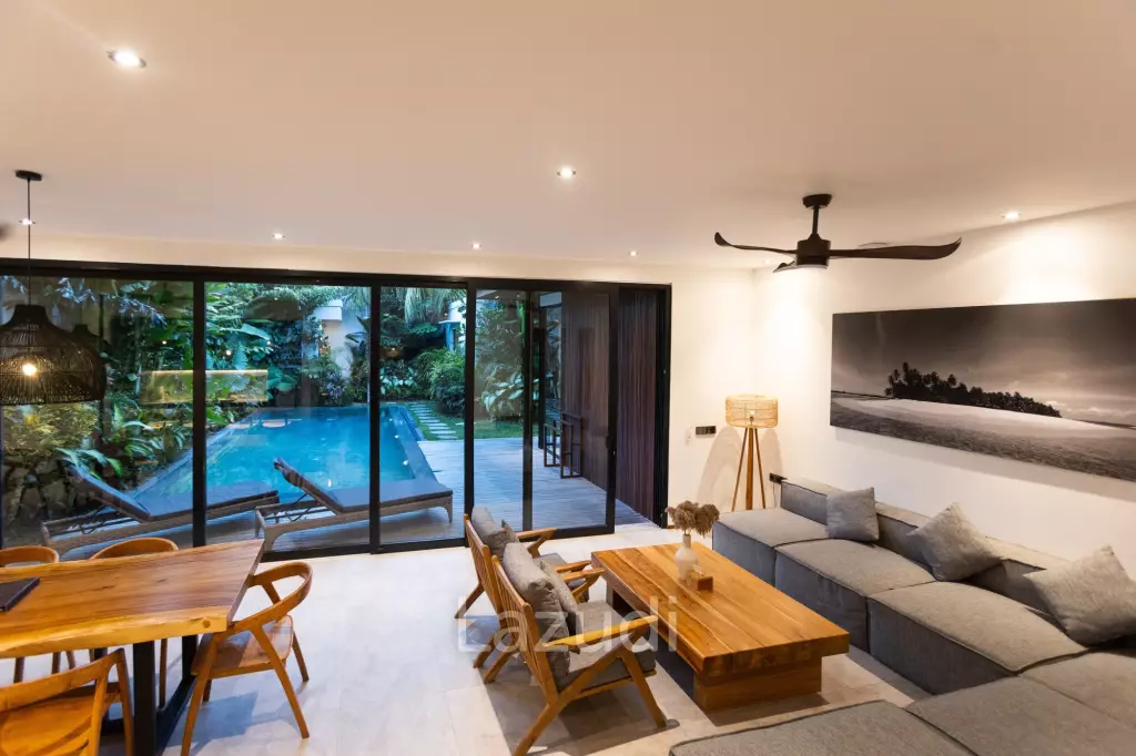 Stunning 5-Bedroom masterpiece 200m from the beach