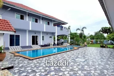4 Bedrooms 6 Bathrooms Bang Saray House