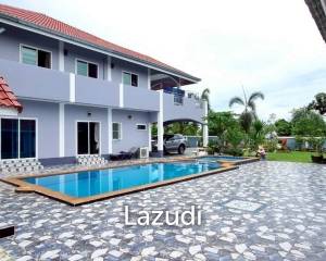 4 Bedrooms 6 Bathrooms Bang Saray House