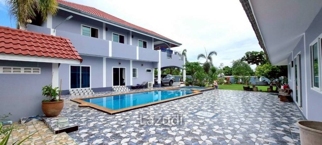 4 Bedrooms 6 Bathrooms Bang Saray House