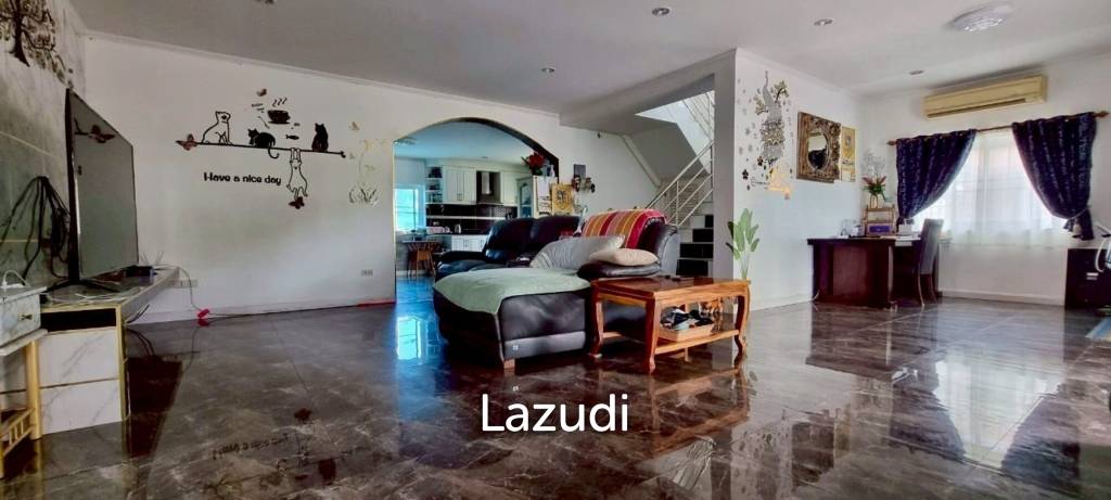 4 Bedrooms 6 Bathrooms Bang Saray House