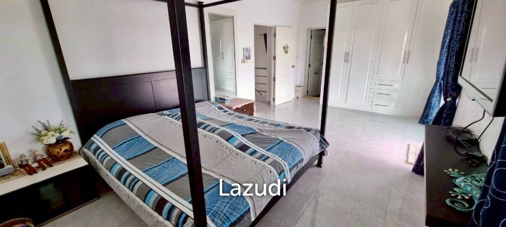 4 Bedrooms 6 Bathrooms Bang Saray House