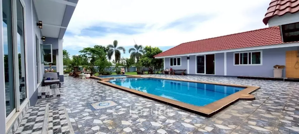 4 Bedrooms 6 Bathrooms Bang Saray House