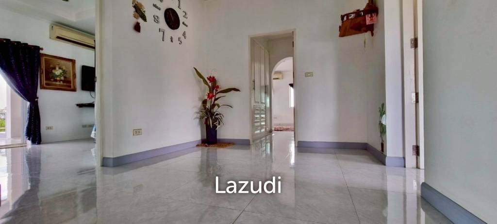 4 Bedrooms 6 Bathrooms Bang Saray House