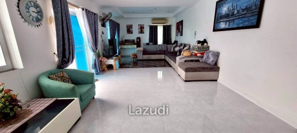 4 Bedrooms 6 Bathrooms Bang Saray House