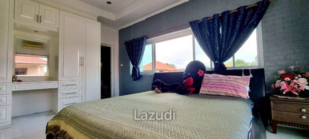 4 Bedrooms 6 Bathrooms Bang Saray House