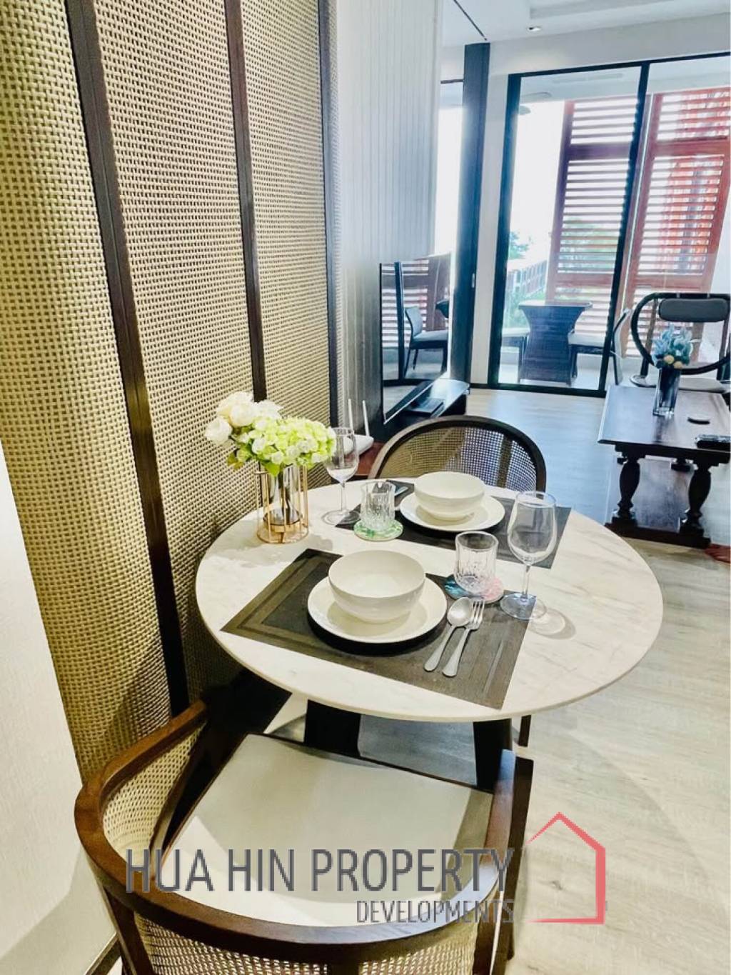 INTERCONTINENTAL RESIDENCE : Luxury 1 Bed Seaview