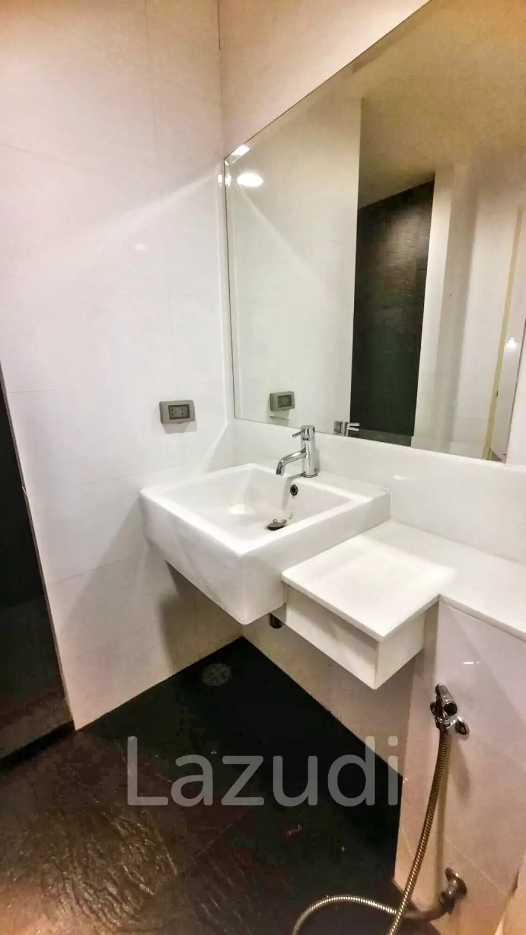 Studio 1 Bathroom 35 Sq.m D 65 Condominium