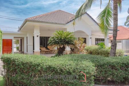 Tropical Garden Village 3 Bed Pool Villa