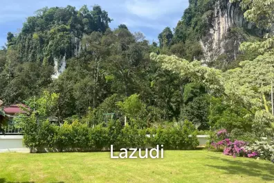 Charming 2-Bedroom Home in Scenic Chong Phli