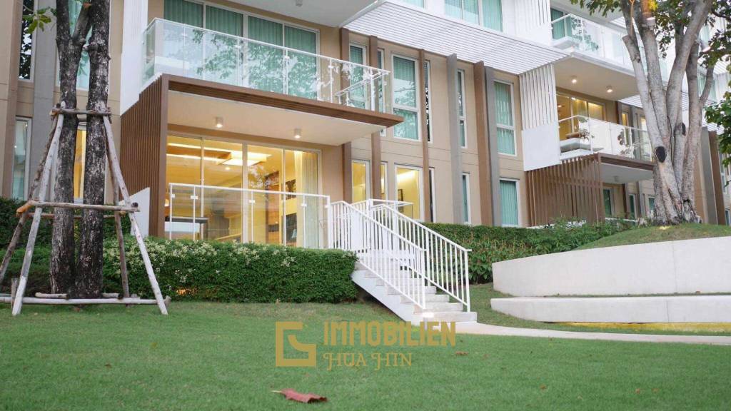 คอนโด 2 ห้องนอนวิวสระว่ายน้ำที่ Wan Vayla ติดทะเลใน เขาเต่า หัวหิน