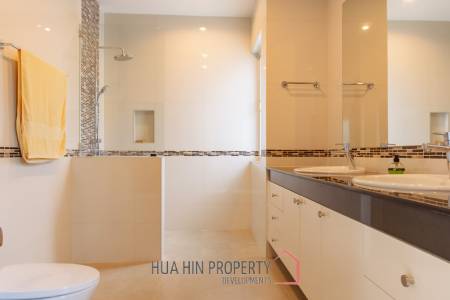 Beautiful 3 bed pool villa in perfect condition