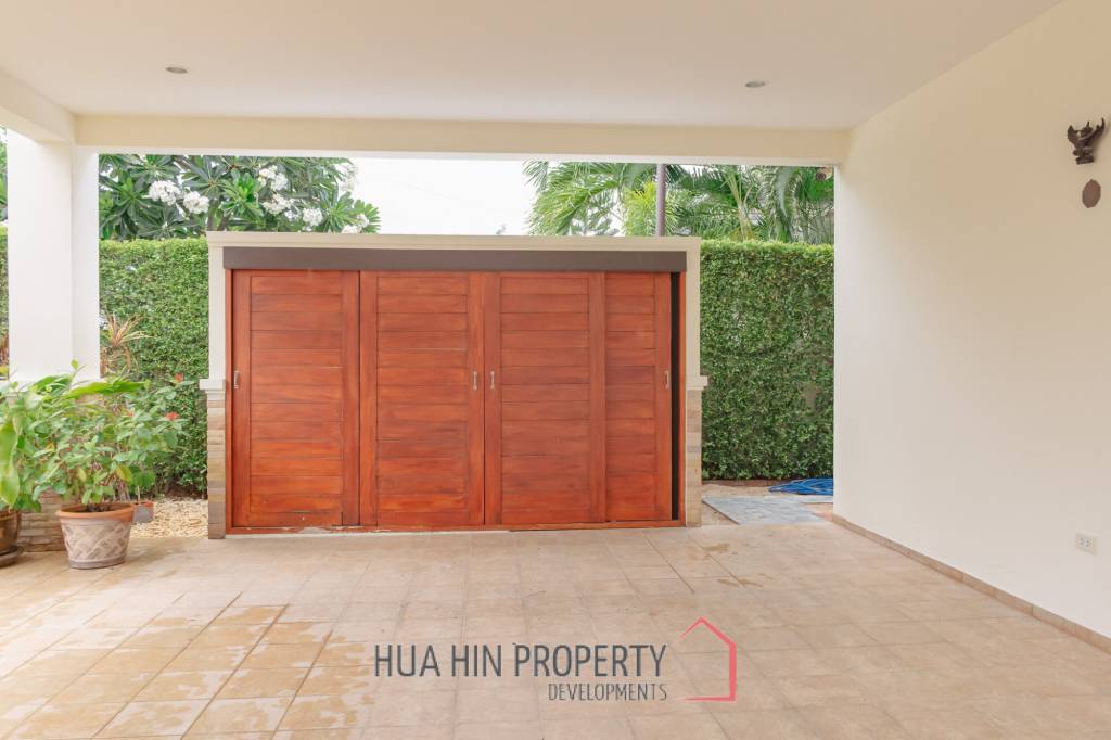 Beautiful 3 bed pool villa in perfect condition