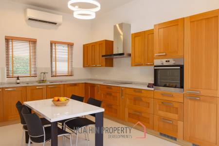 Beautiful 3 bed pool villa in perfect condition