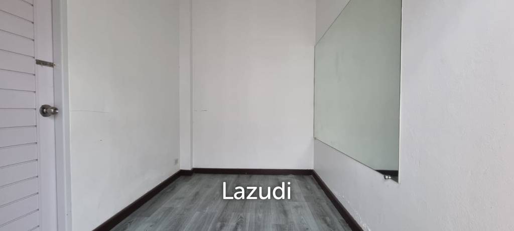 4 Bedrooms 5 Bathrooms 296 SQ.M. Baan Anda