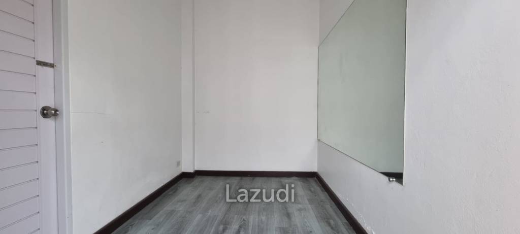 4 Bedrooms 5 Bathrooms 296 SQ.M. Baan Anda