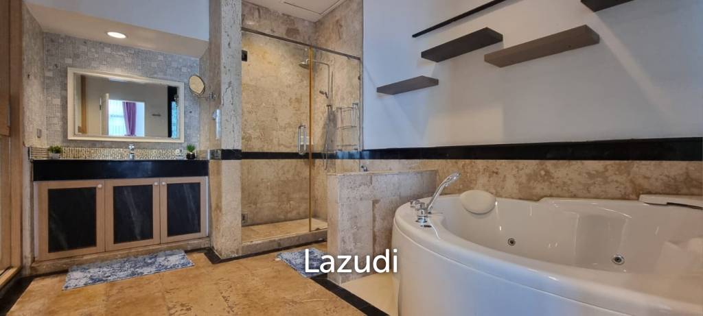 4 Bedrooms 5 Bathrooms 296 SQ.M. Baan Anda