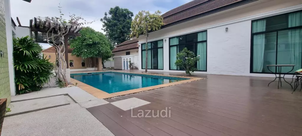 4 Bedrooms 5 Bathrooms 296 SQ.M. Baan Anda