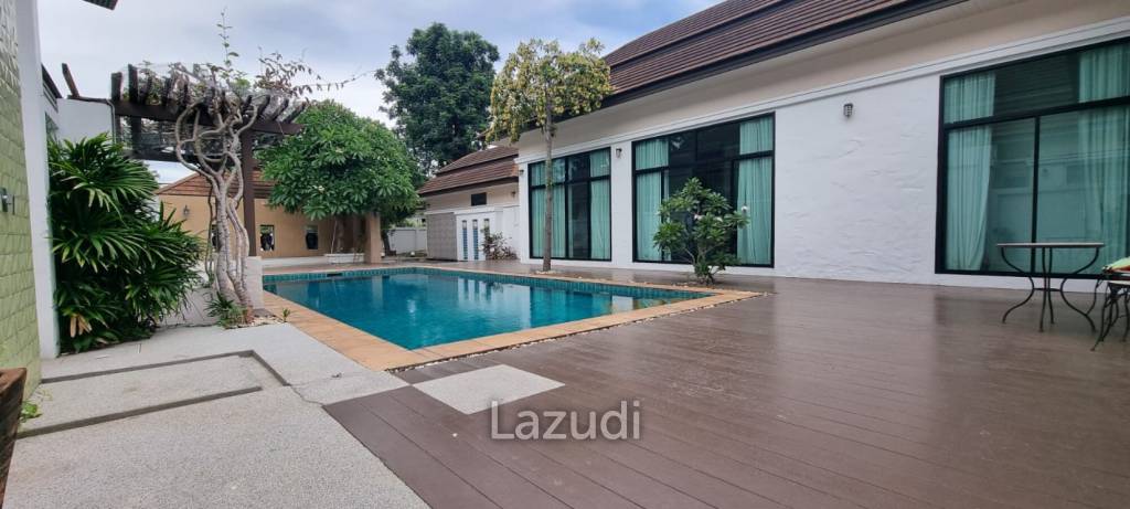 4 Bedrooms 5 Bathrooms 296 SQ.M. Baan Anda
