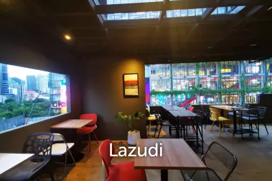 🍸 Cozy Rooftop Restaurant for Rent – Phrom Phong (Opp. EmSphere)