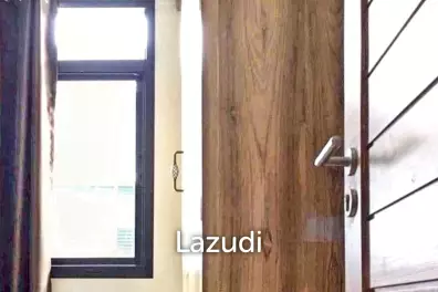 3 Bed 3 Bath 36 Sq.w Aura Ramkamhaeng 94