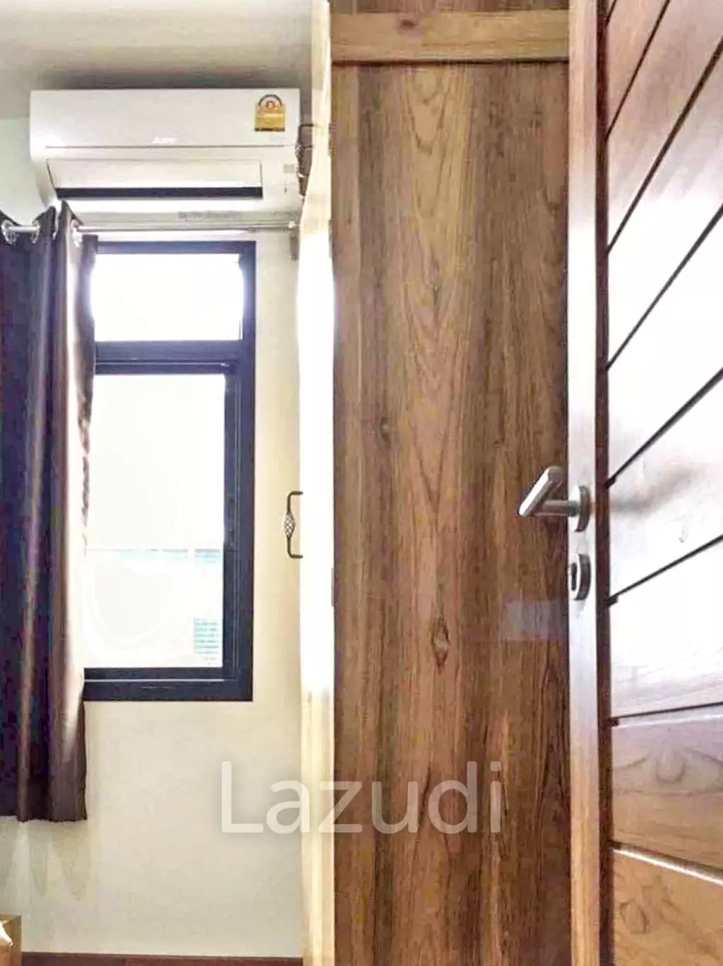 3 Bed 3 Bath 36 Sq.w Aura Ramkamhaeng 94