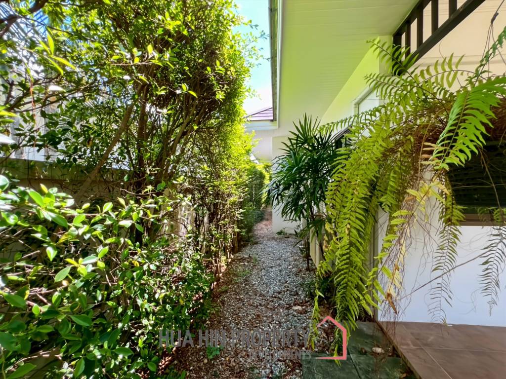For Sale: Exclusive 5-Bed Garden Estate Featuring Private Pool in The Heights II, Khao Tao