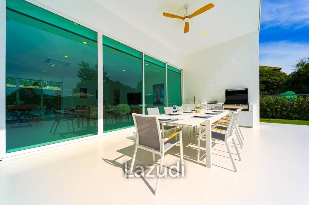 Luxurious 4-Bed Villa on 1,250 sqm Land in Palm Hills Golf Club, Hua Hin