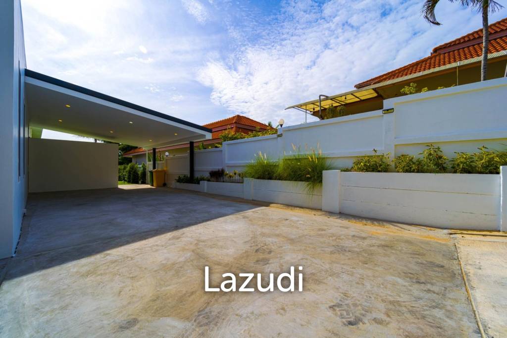 Luxurious 4-Bed Villa on 1,250 sqm Land in Palm Hills Golf Club, Hua Hin