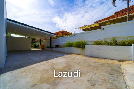 Luxurious 4-Bed Villa on 1,250 sqm Land in Palm Hills Golf Club, Hua Hin