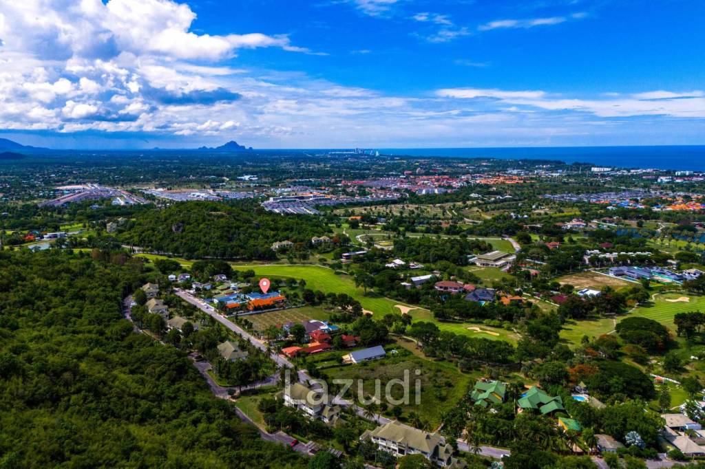 Luxurious 4-Bed Villa on 1,250 sqm Land in Palm Hills Golf Club, Hua Hin