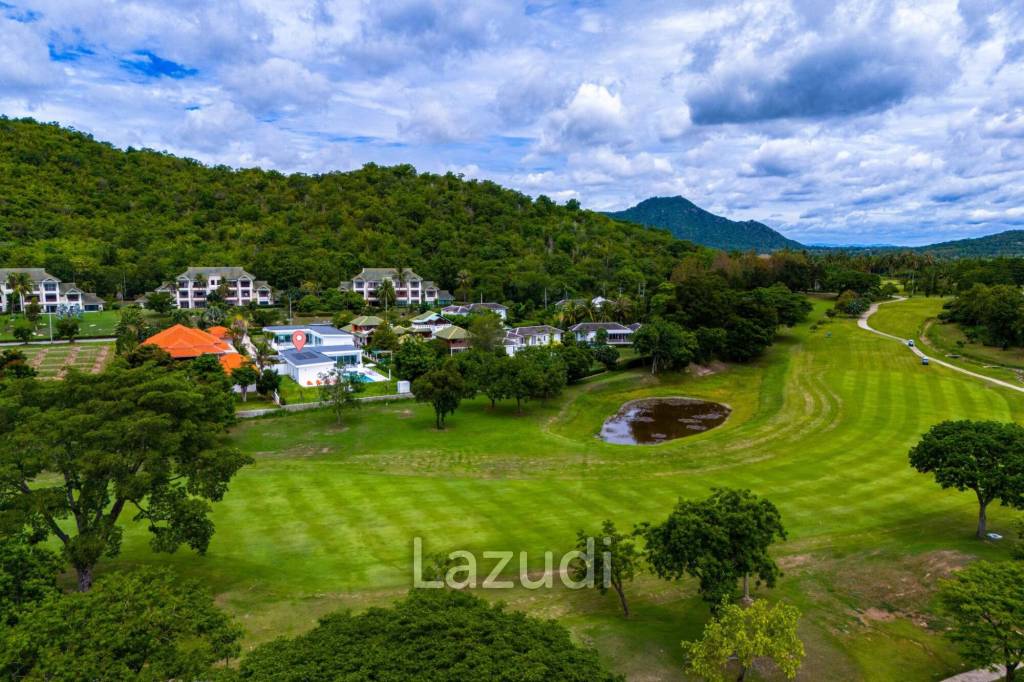 Luxurious 4-Bed Villa on 1,250 sqm Land in Palm Hills Golf Club, Hua Hin