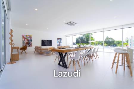 Luxurious 4-Bed Villa on 1,250 sqm Land in Palm Hills Golf Club, Hua Hin