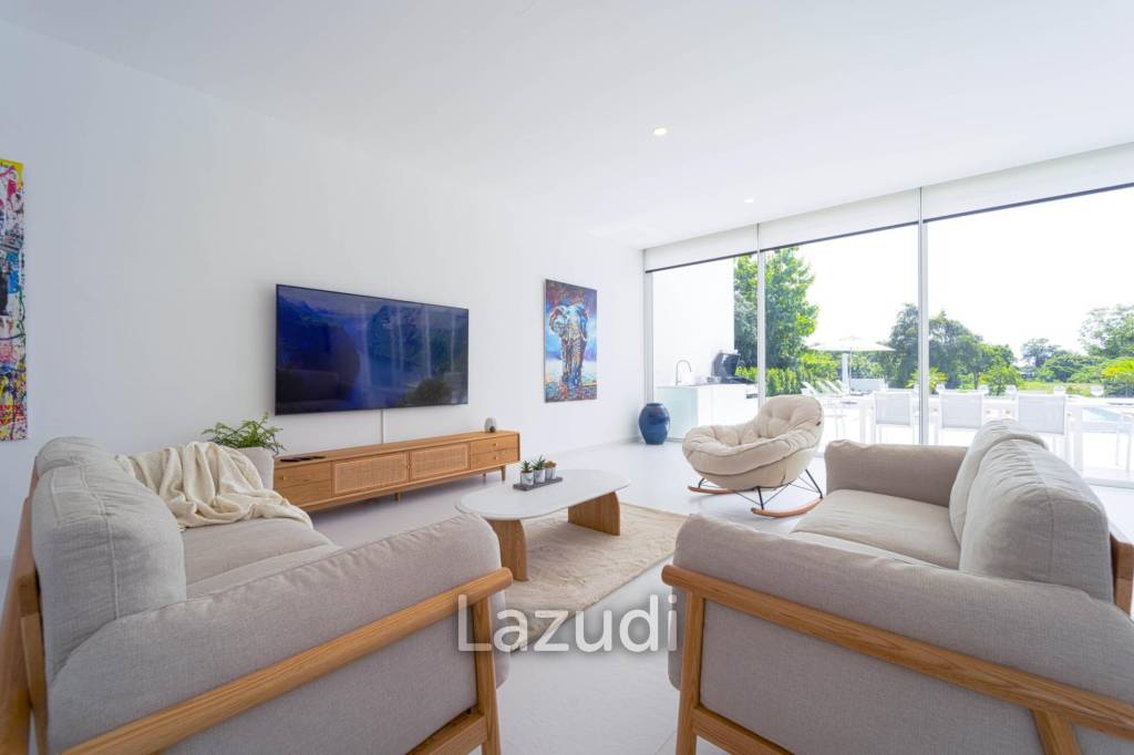 Luxurious 4-Bed Villa on 1,250 sqm Land in Palm Hills Golf Club, Hua Hin
