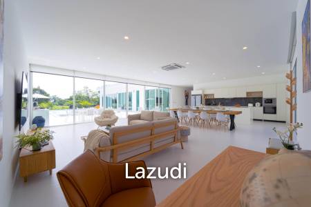 Luxurious 4-Bed Villa on 1,250 sqm Land in Palm Hills Golf Club, Hua Hin