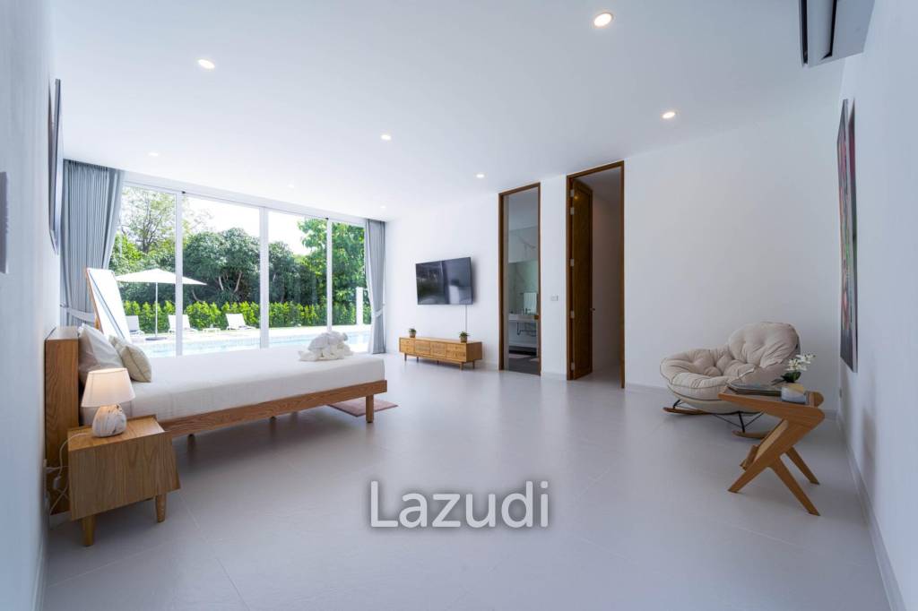Luxurious 4-Bed Villa on 1,250 sqm Land in Palm Hills Golf Club, Hua Hin
