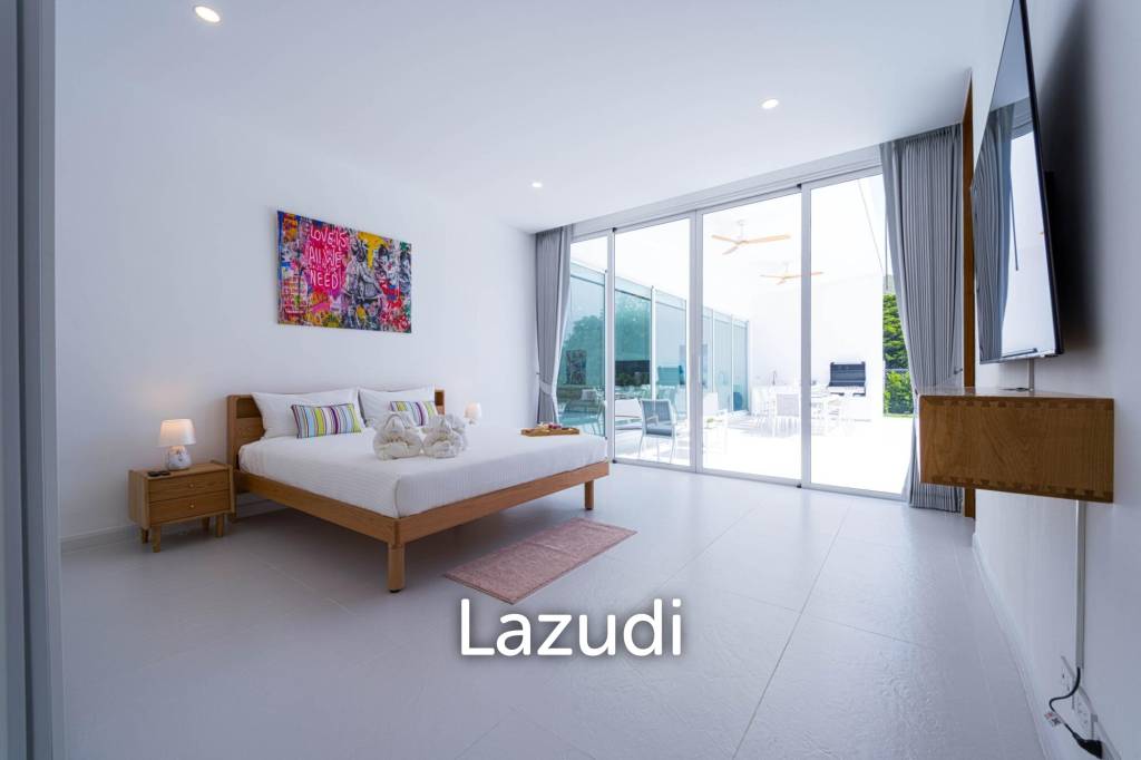 Luxurious 4-Bed Villa on 1,250 sqm Land in Palm Hills Golf Club, Hua Hin