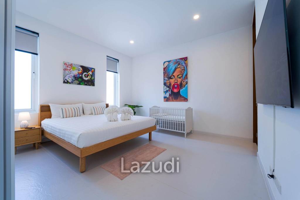 Luxurious 4-Bed Villa on 1,250 sqm Land in Palm Hills Golf Club, Hua Hin