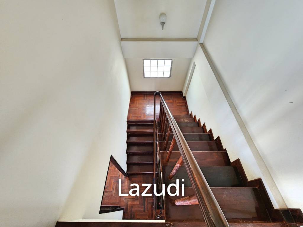Exclusive Beachfront Townhouse For Sale in Takiab Hua Hin