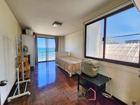 Exclusive Beachfront Townhouse For Sale in Takiab Hua Hin