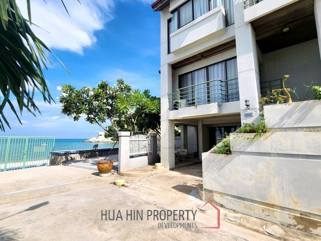 Exclusive Beachfront Townhouse For Sale in Takiab Hua Hin