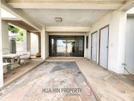 Exclusive Beachfront Townhouse For Sale in Takiab Hua Hin