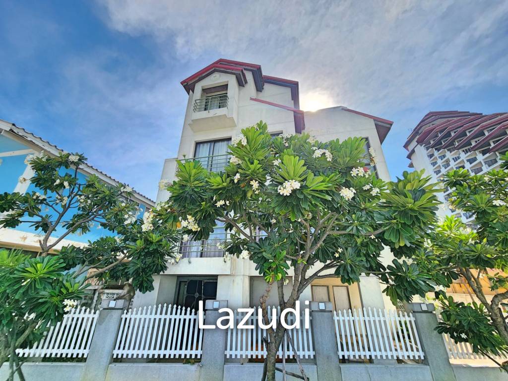 Exclusive Beachfront Townhouse For Sale in Takiab Hua Hin